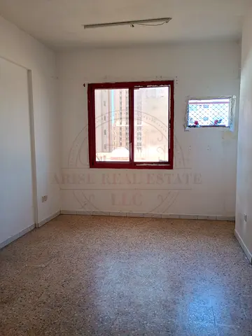 Cheaper offer of the weak 1bhk just in 28k near to Abu shagara park Al qasimia sharjah