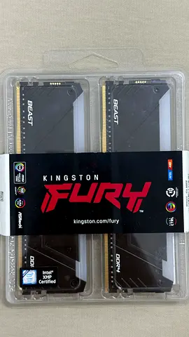 Kingston Fury RGB DDR4 (8x2) =16gb
