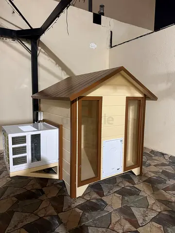 Dog house with ac