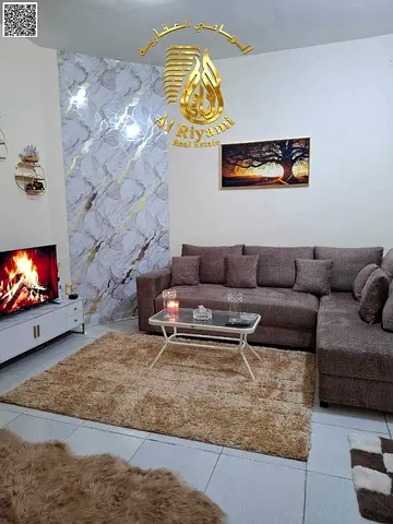 استوديو ببلكونة ومطبخ للايجار الشهرى منفصل شارع الكويت النعيميه 1