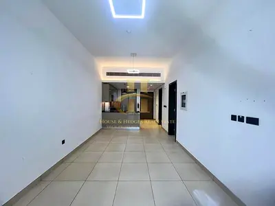 Pool Facing | 1 Bed + Study | Grab the Keys