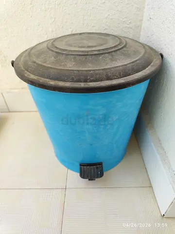 Plastic Dustbin for Free