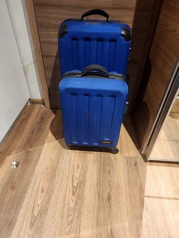 Set of 2 Blue eastpak luggage  Suitcases - Small and Medium, Wheels  Telescopic Handles