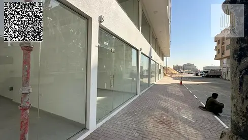 A golden opportunity to rent in the heart of Ajman – Al Jurf Industrial Area 2! Commercial shops for annual rent – ​​first tenant Start your busines