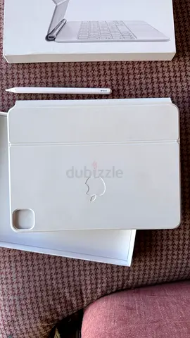 Apple Magic Keyboard and apple pencil