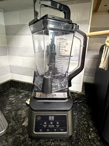 Ninja High-Speed Countertop Blender - excellent Condition