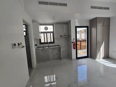 First occupancy, balcony, flexible payment plans, close to all services, easy access to Dubai and Sharjah, super deluxe finishing
