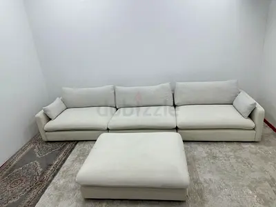 Looks like new condition oc home 4 pieces sofa