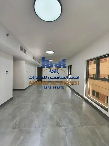 Exquisite Luxury Brand New 3 BHK + Maidroom Apartment with Corniche View || Gym And Pool || 2 Car Parking || Ready To Move