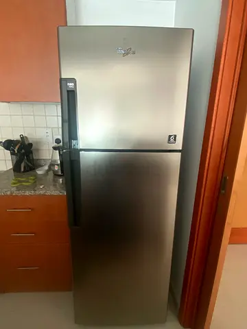 Whirlpool fridge in full working condition