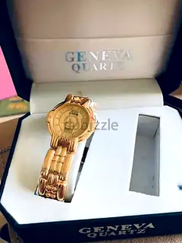 Gold-tone Geneva Quartz Ladies Bracelet Watch - Excellent Condition