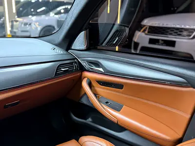 2018 BMW M5 缩略图 12