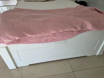 Bed and mattress