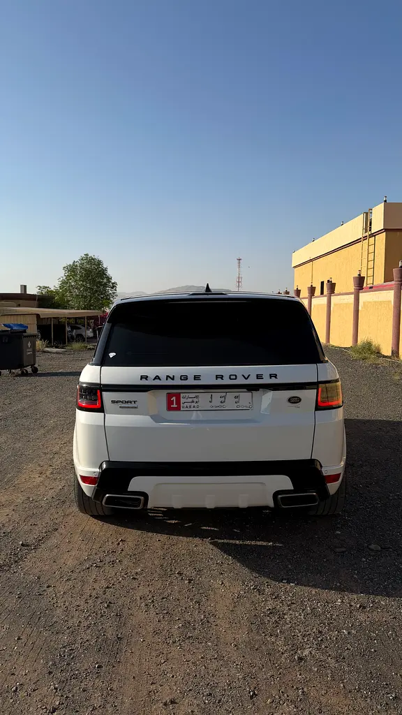 Land Rover Range Rover Sport 2019 — photo 1 of 12