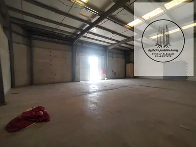 Warehouse for rent 3300 sq 17 kW electricity price 215000