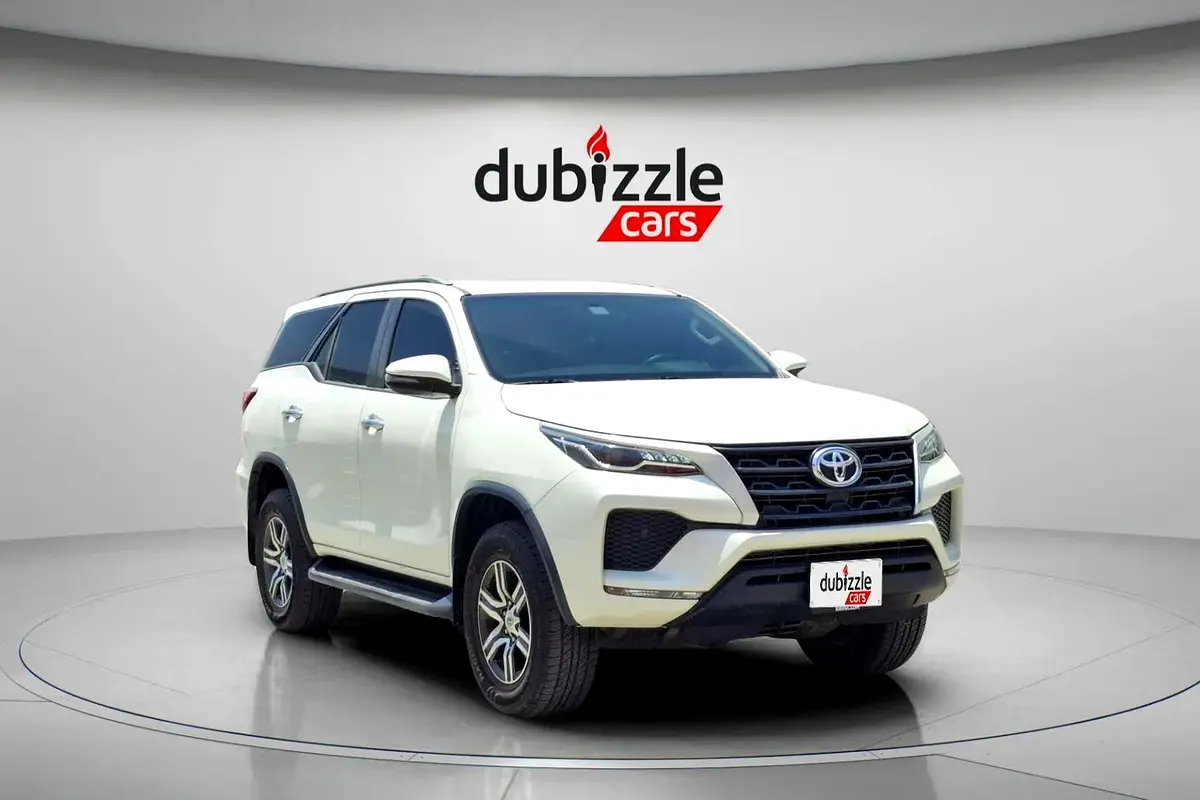 Toyota Fortuner 2021 — photo 1 of 16