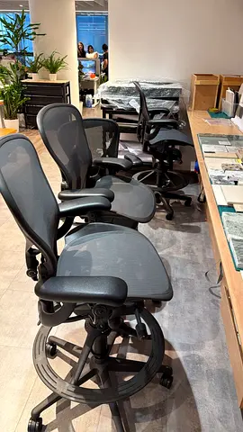 Original Remastered V2 Version Herman Miller Aeron Chair Full Option Graphite Size B Aeron Stool