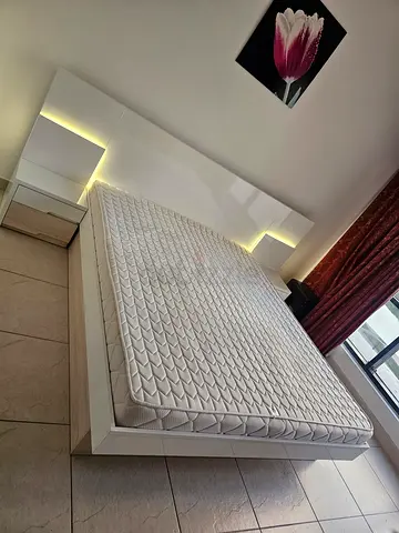 Bed Set for sale 2800
