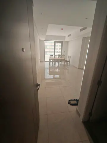 BALCONY | FREE GYM | FREE PARKING