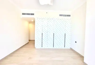 Lavish Unit | Ready to Move | Prime Location