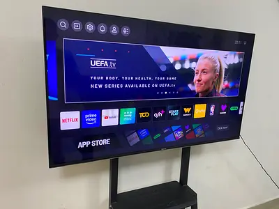 55-inch Smart LED TV in Good Working Condition (Wall Stand Included, which can removed)