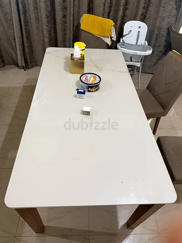 White Marble-Effect Dining Table with Wood Legs