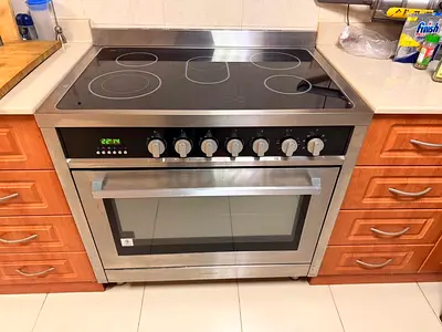 Compomatic 5 Ceramic Hubs Electric Cooker Stove 90x60cm