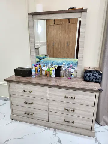 Bedroom Set (Homebox)