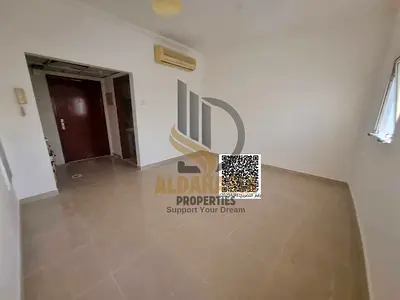 🏢 ستوديو للإيجار السنوي – الراشدية 3