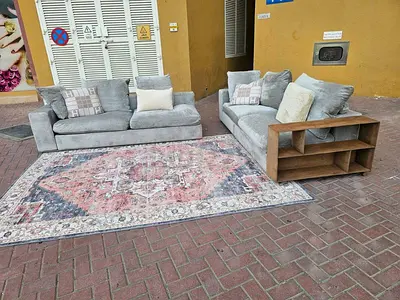Selling high quality Flexform Luxury corner sofa is available in great condition neat and clean