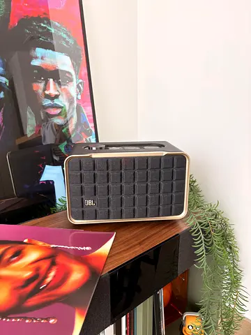 JBL Authentics 200 Smart Home Speaker
