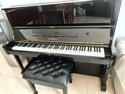 YAMAHA PIANO U1