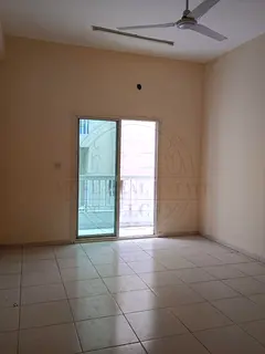 🔥 Special Hot Offer 1BHK Flat split ac AC | Central Gas | Balcony | Neat &amp; Clean Description 