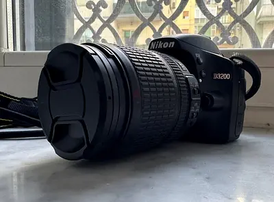 Nikon D3200 with 18-105 lens
