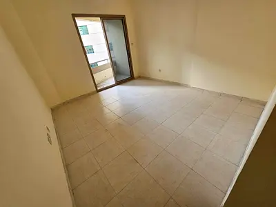Huge levish 2bhk with 2washrooms with balcony central ac central gas available in lowest price