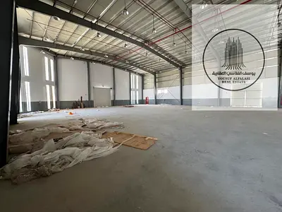 مستودع 13000 قدم كهرباء 150 كيلو أم القيوين شارعين
