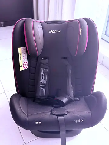 Giggles AlignFIX Child Car Seat - Good Condition