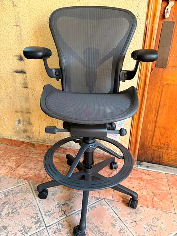 Under Warranty Remastered V2 Herman Miller Aeron Graphite Chair Fully Loaded Size B