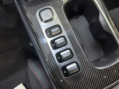 صورة 14 لـ 2025 Xiaomi SU7