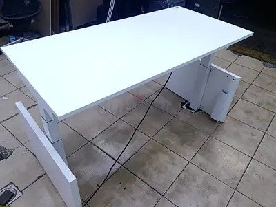 Herman miller table