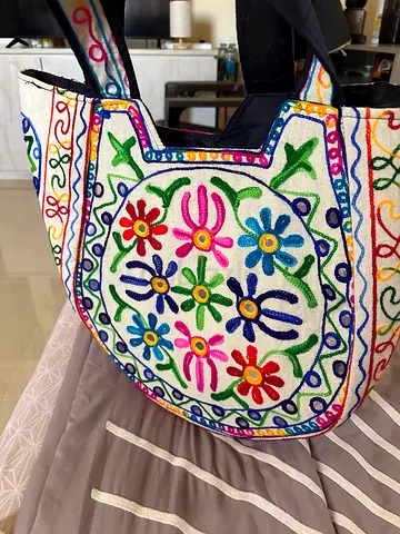 Ladies Hand Bag