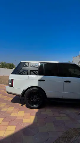 Land Rover Range Rover HSE 2010 - GCC Specs without SUPER.