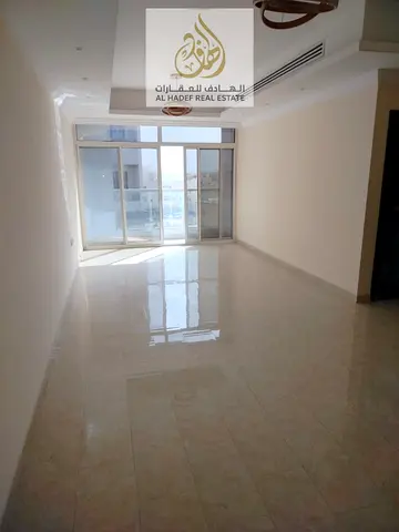 Annual rent in Ajman, Al Rawda 1, near Al Hamidiya Police Station, opposite Kenz Hypermarket. The building is suitable for families and features three
