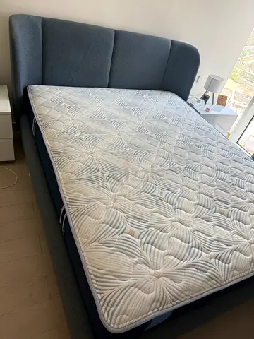 Bed with Mattress