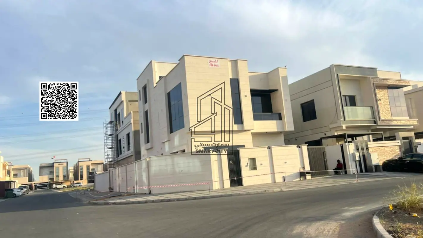 للبيع فيلا مميزة في منطقة الياسمين – عجمان طابقين + روف، موقع استراتيجي كورنر، شامل الماء والكهرباء والمكيفات. قريبة من شارع الشيخ محمد بن زايد، مباشر