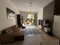 Furnished Studio available for Rent in uptown!