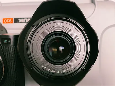 Leica Summicron - SL 50mm ASPH F/2 (Under Leica Store UAE Warranty)