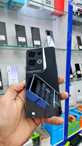 OPPO Reno 8 Pro (Glossy Black) - Excellent Condition