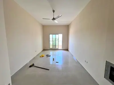 تاني ساكن _مساحه كبيره _خزائن بالحائط _تكييف اسبليت _سكن عائلات _غرفتين ماستر