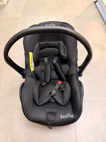 Bonfino infant car seat / baby carrier - Not used, good condition